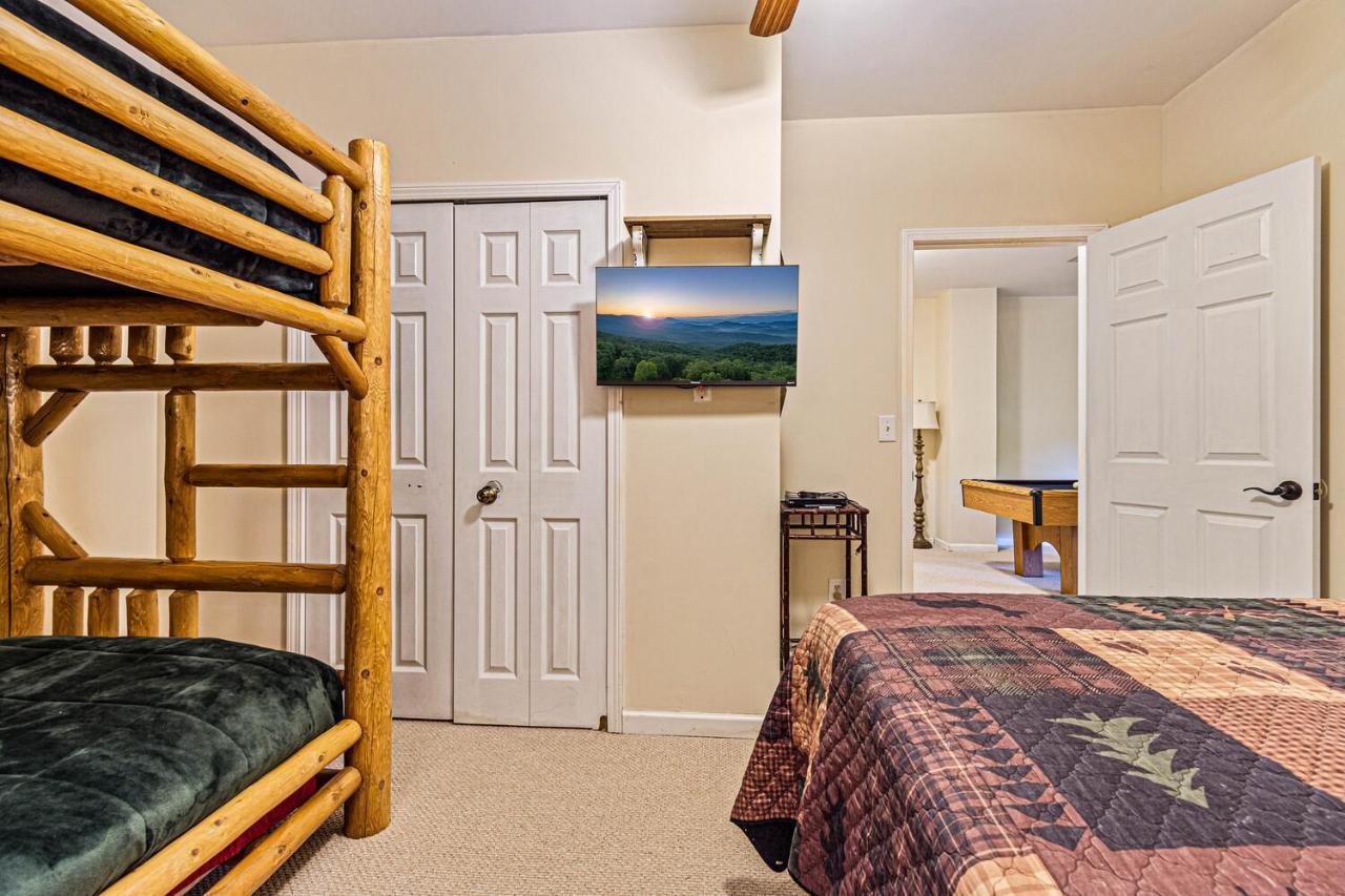 Incredible Views! - Pet Friendly - Aska Adventure Area - Bearfoot Bungalow Blue Ridge Eksteriør billede